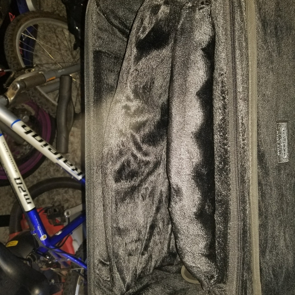 Camera case - Picture 2 of 4